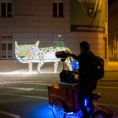 VoxMagna Agency, Projecting tricycle, projecting bikes, roving artists, mobile animations, city tours, events, Mariana Rinaldi, Animations on bikes, tagtool, projector on bike, new media artists, artists, marketing, digital art, digital artists